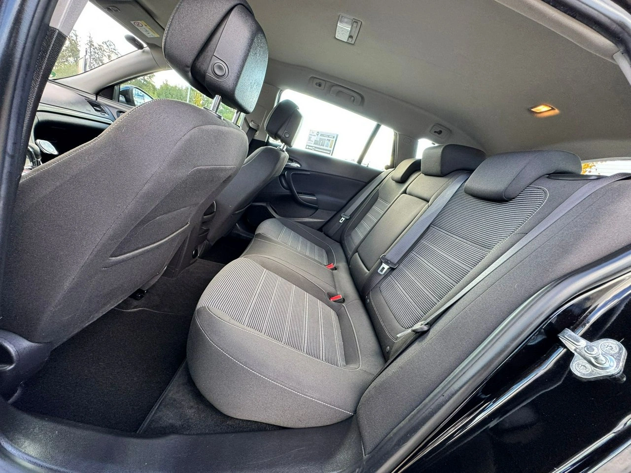 Opel Insignia - Zdjęcie 21