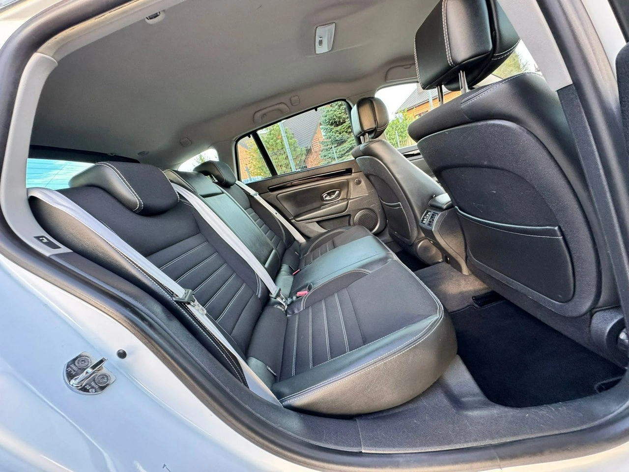 Renault Laguna - Zdjęcie 22