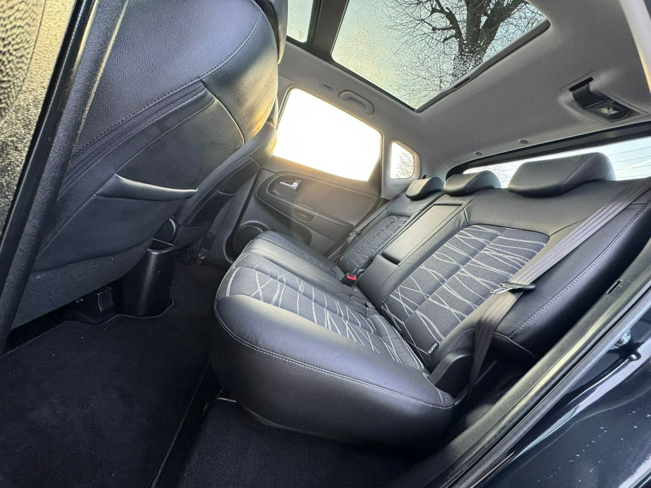 Kia Venga - Zdjęcie 28