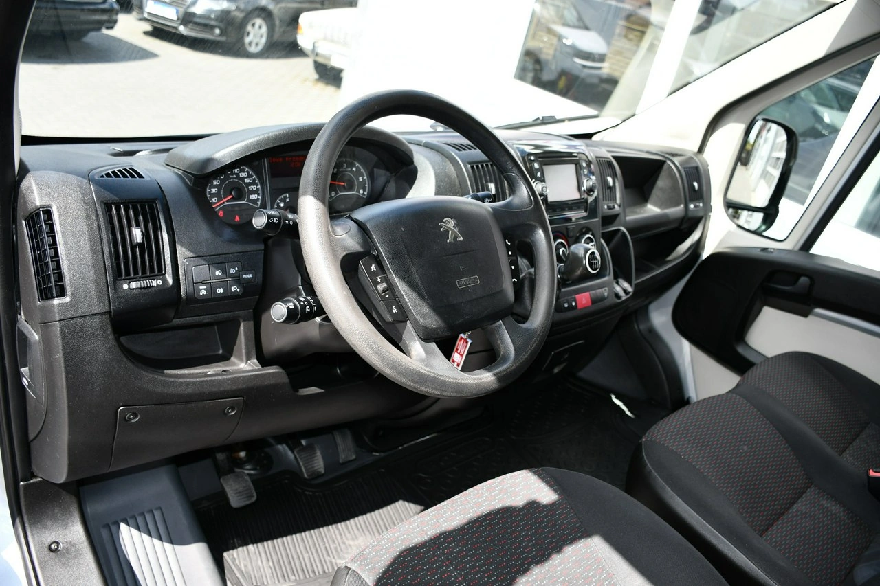 Peugeot Boxer - Zdjęcie 21