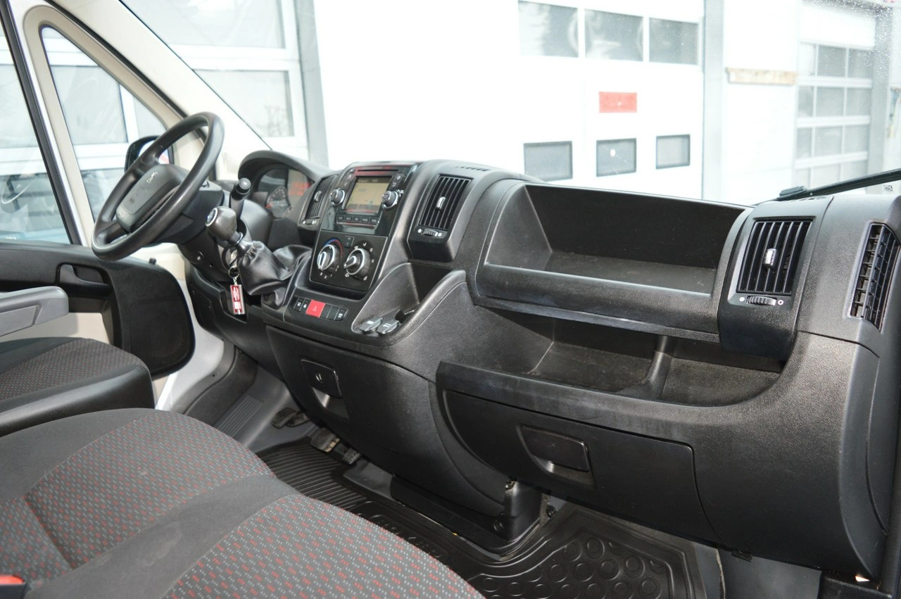 Peugeot Boxer - Zdjęcie 26