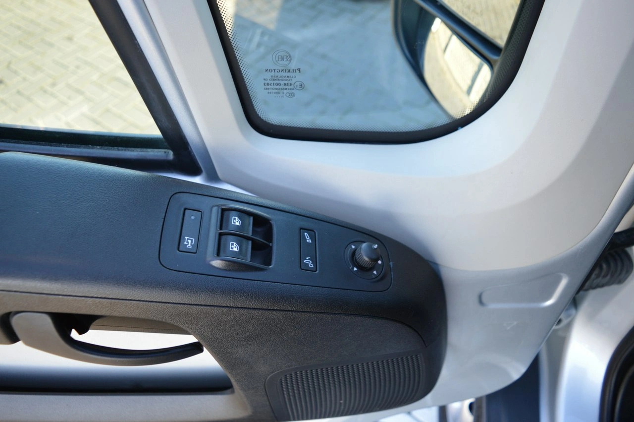 Peugeot Boxer - Zdjęcie 29