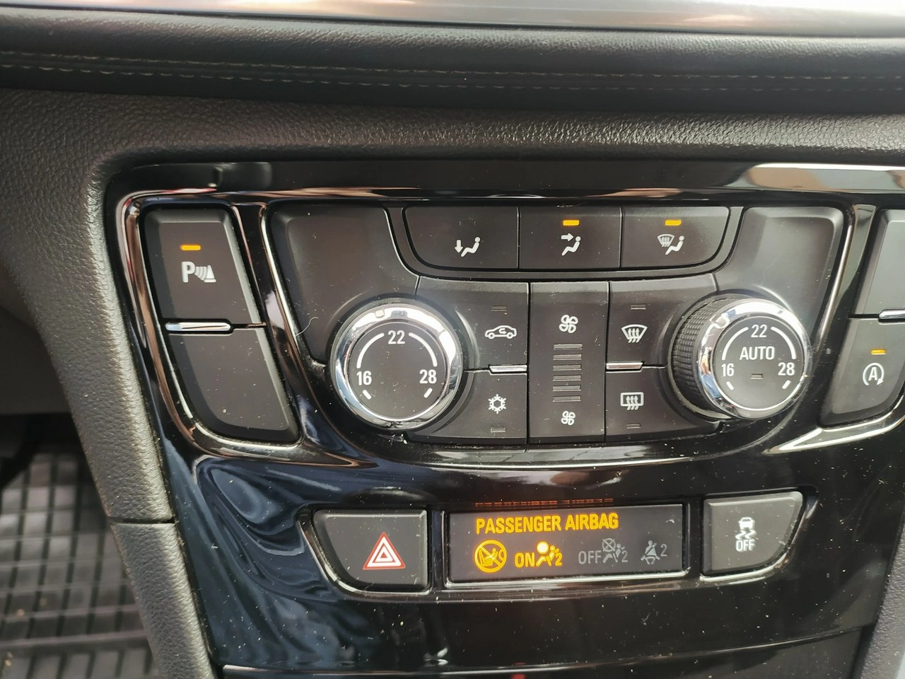 Opel Mokka - Zdjęcie 10