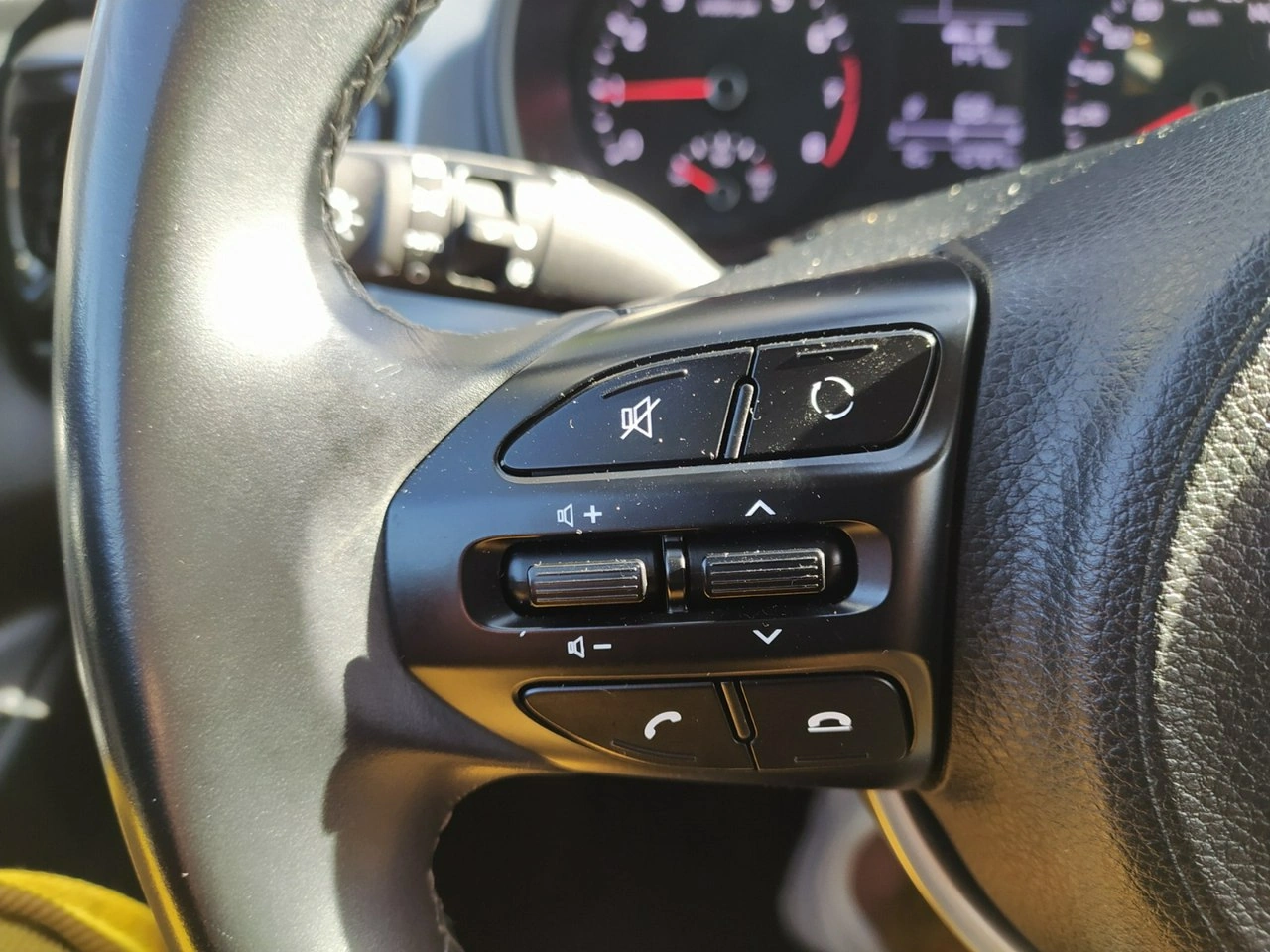 Kia Rio - Zdjęcie 12