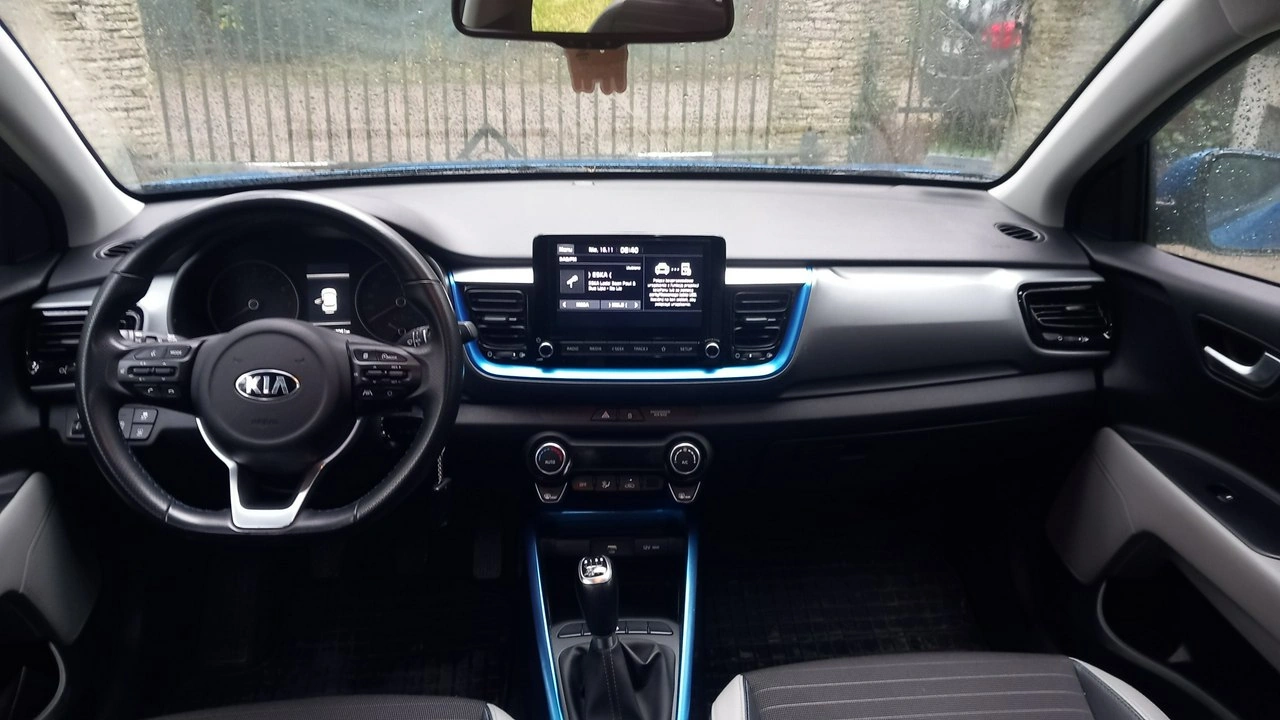 Kia Stonic - Zdjęcie 11