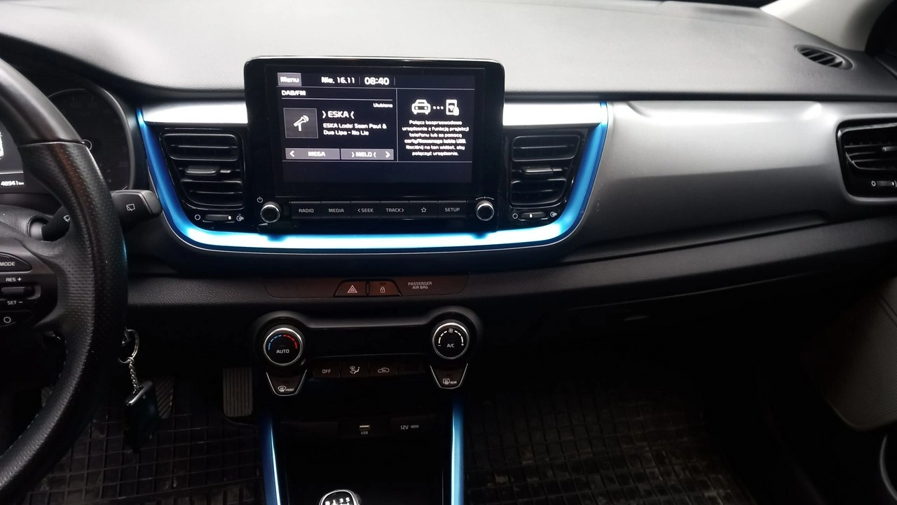 Kia Stonic - Zdjęcie 12
