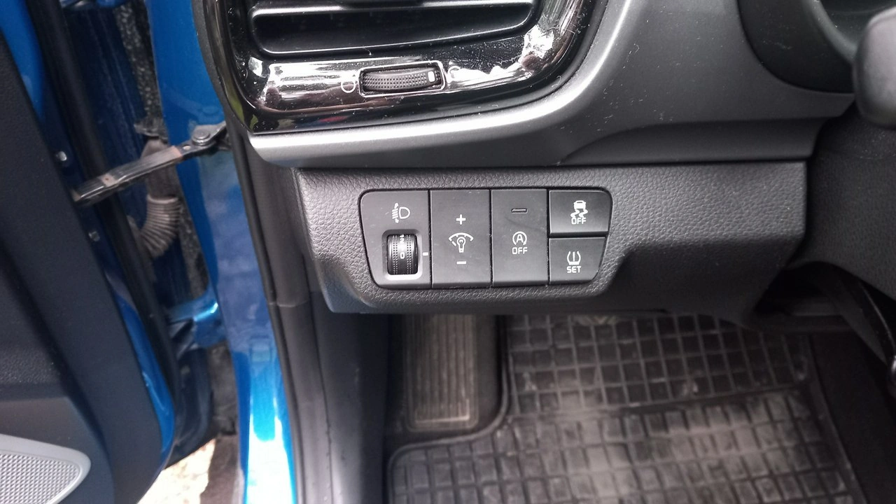 Kia Stonic - Zdjęcie 7