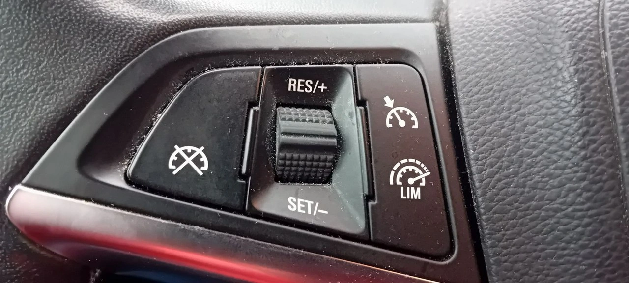 Opel Astra - Zdjęcie 13