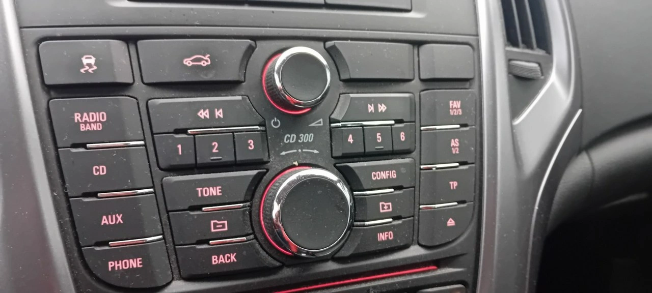 Opel Astra - Zdjęcie 9