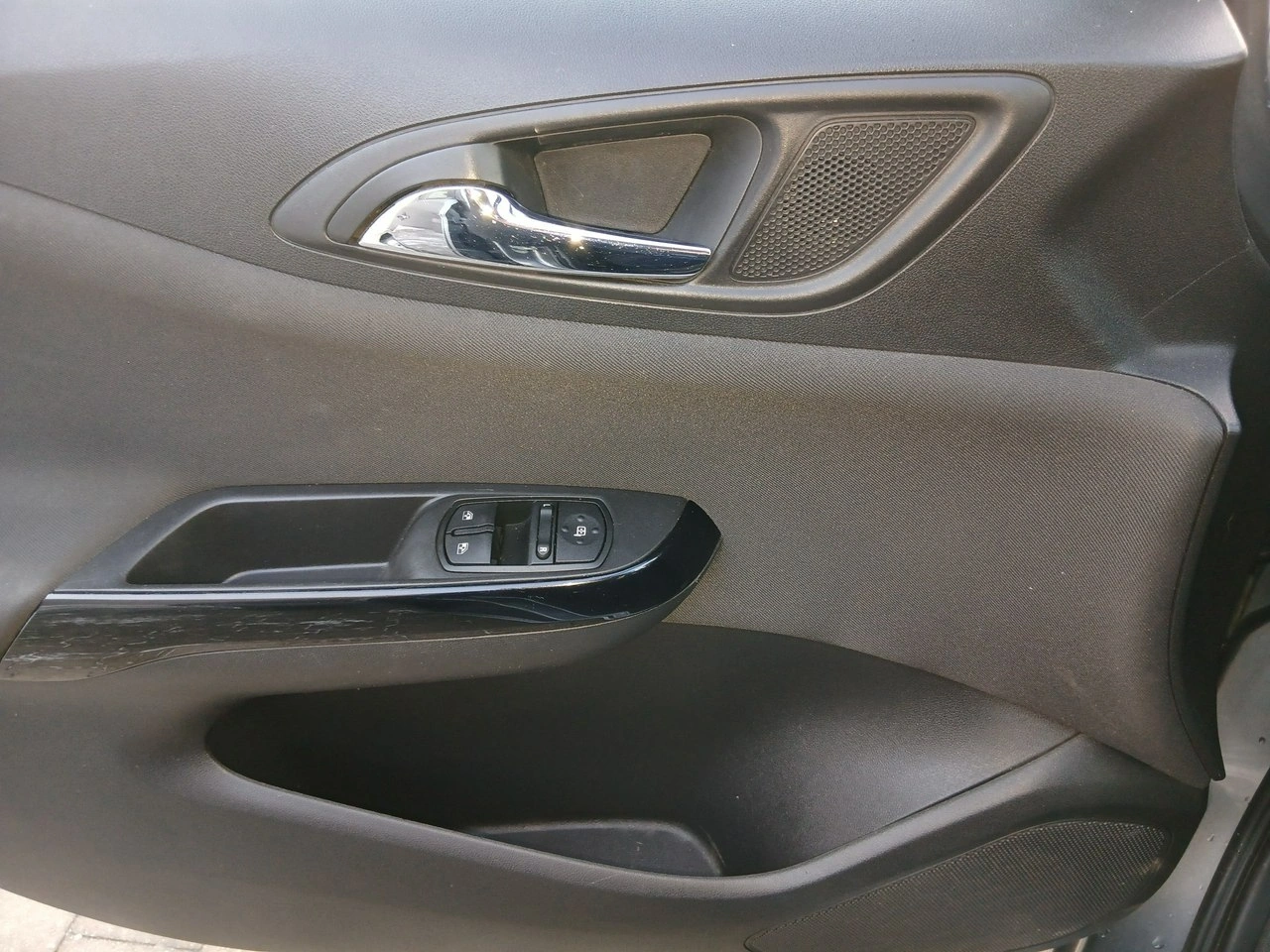 Opel Corsa - Zdjęcie 10