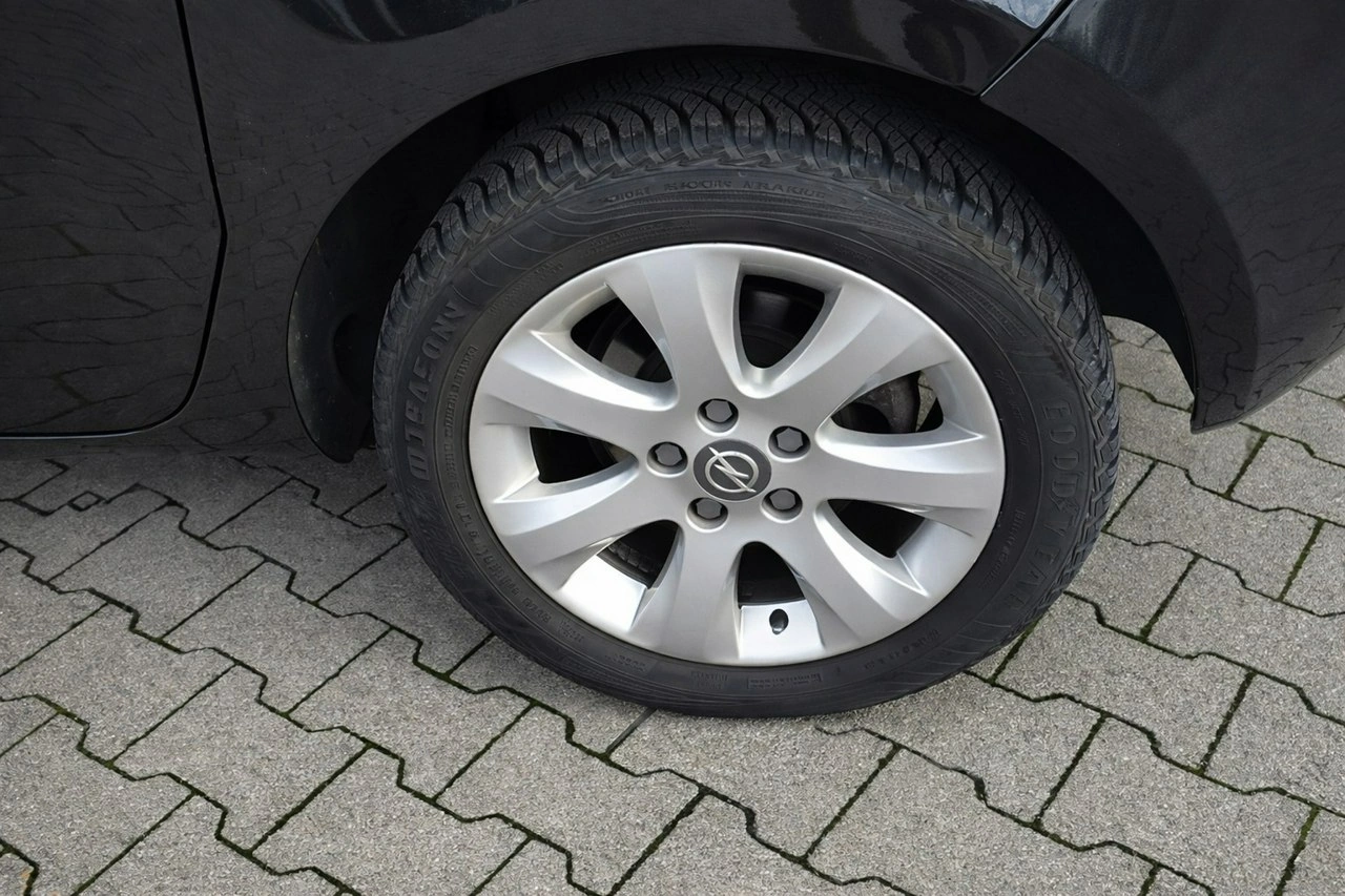 Opel Meriva - Zdjęcie 14