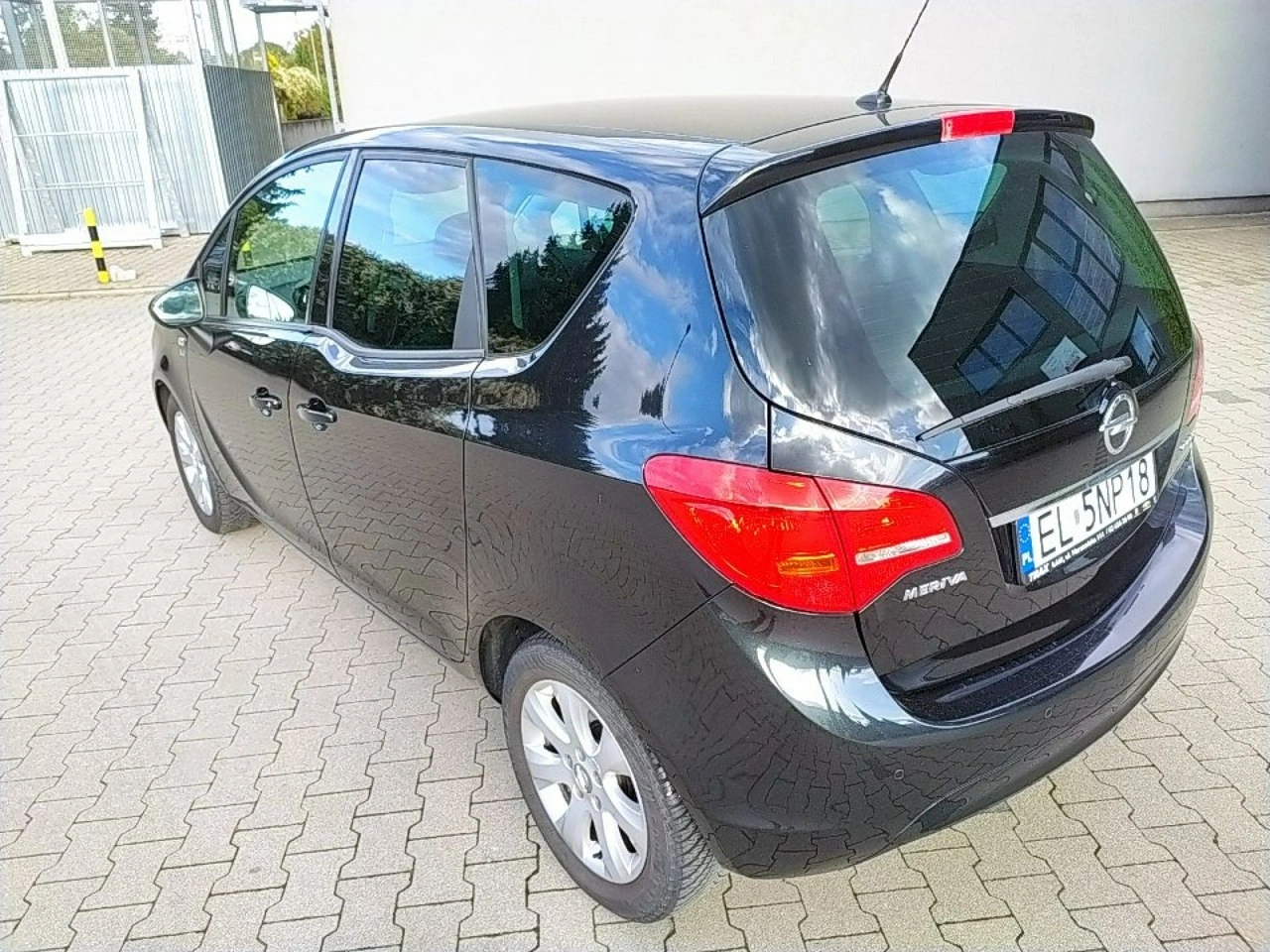 Opel Meriva - Zdjęcie 2