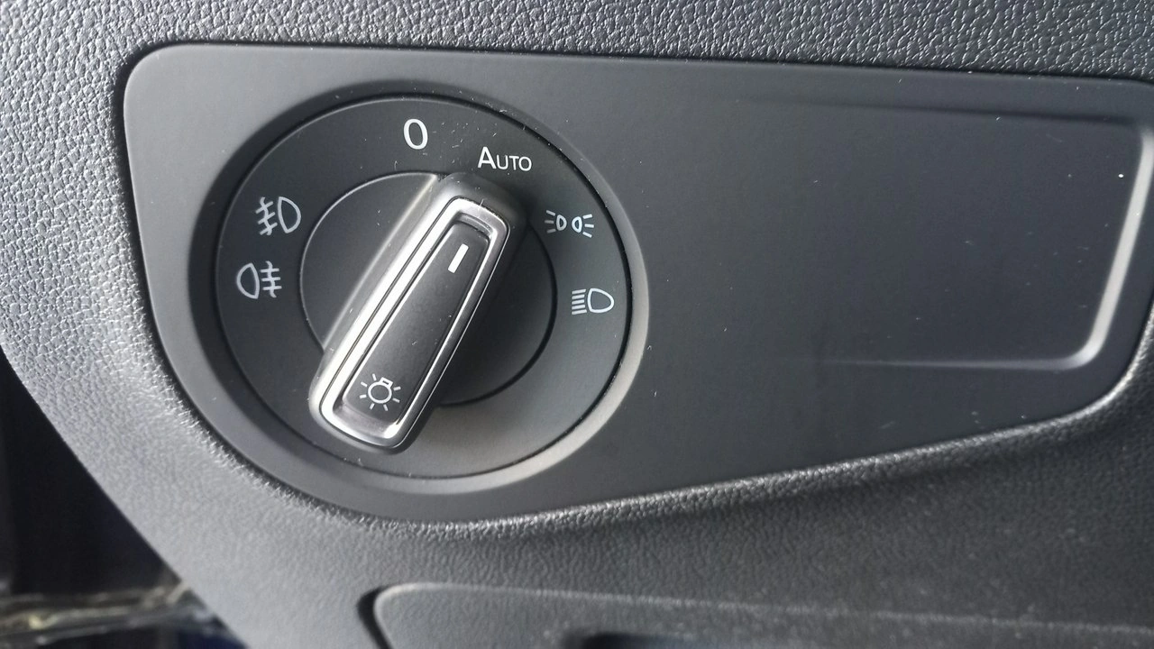 Volkswagen Tiguan - Zdjęcie 16