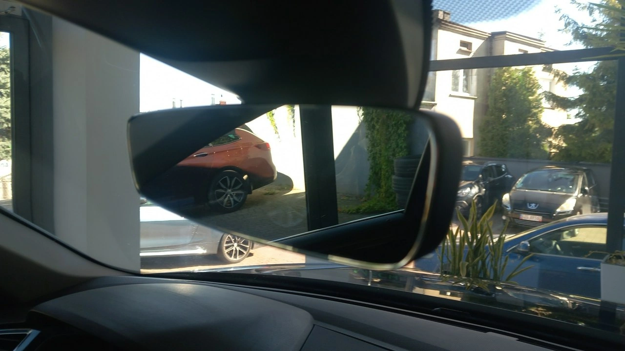 Volkswagen Tiguan - Zdjęcie 25