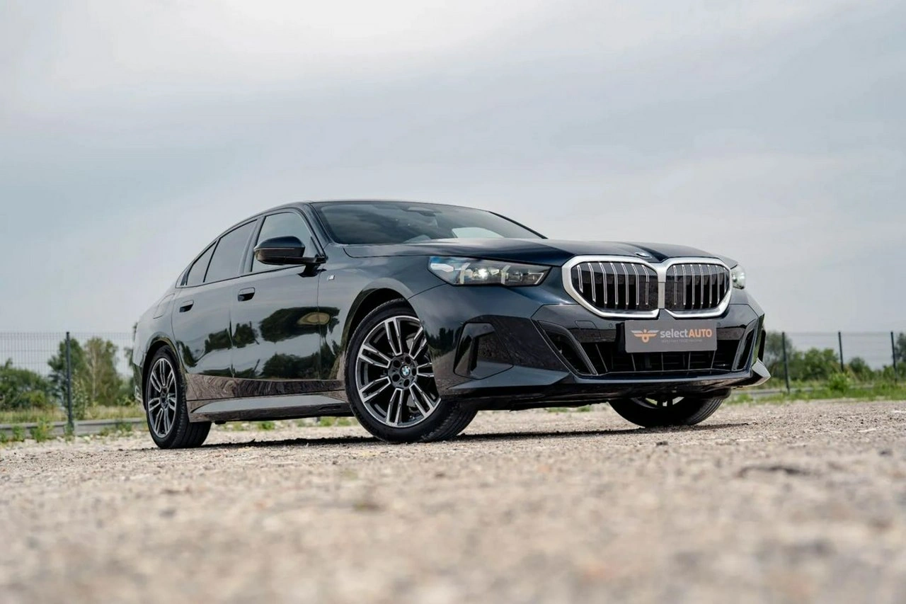 BMW M550i - Zdjęcie 12