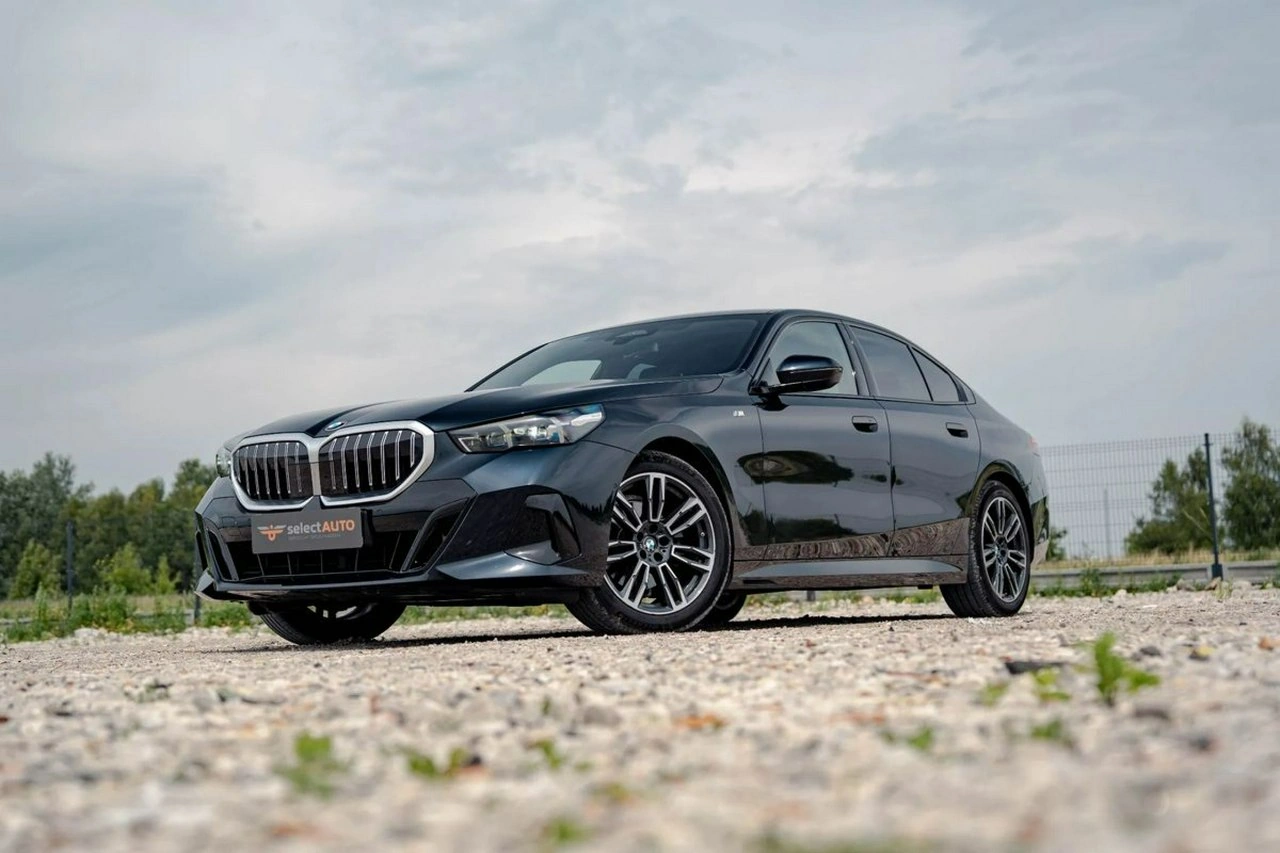 BMW M550i - Zdjęcie 13