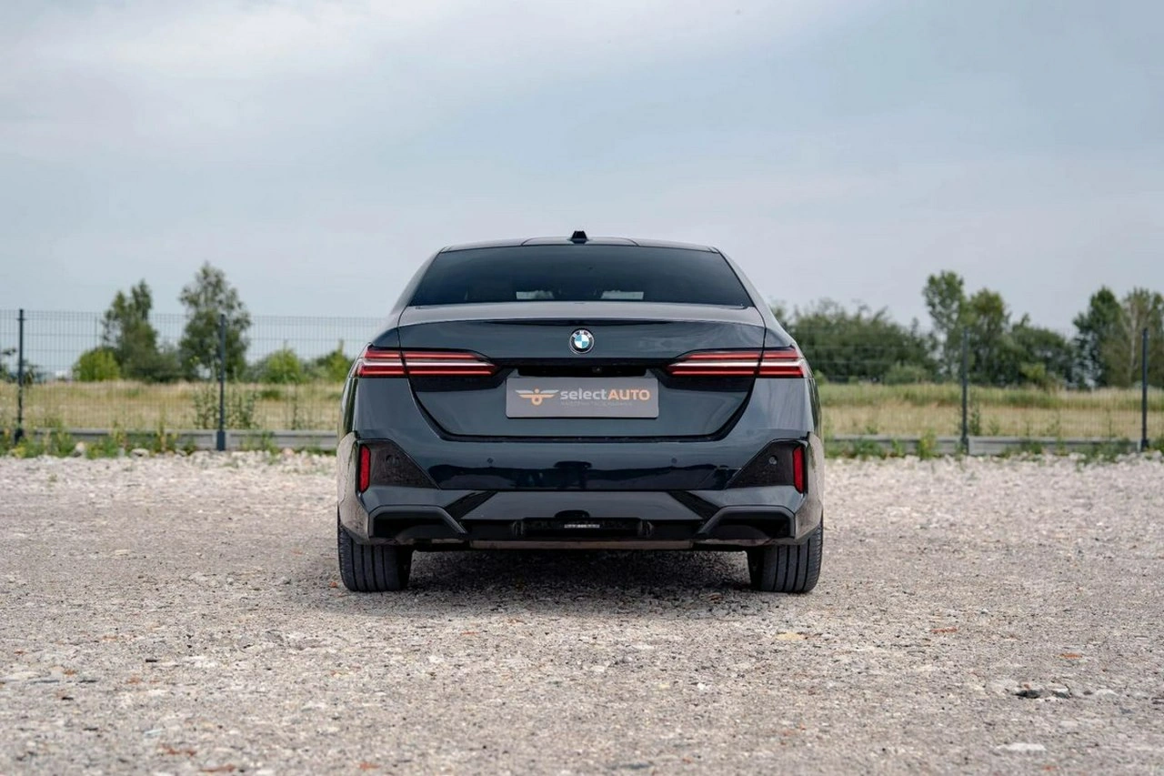 BMW M550i - Zdjęcie 4