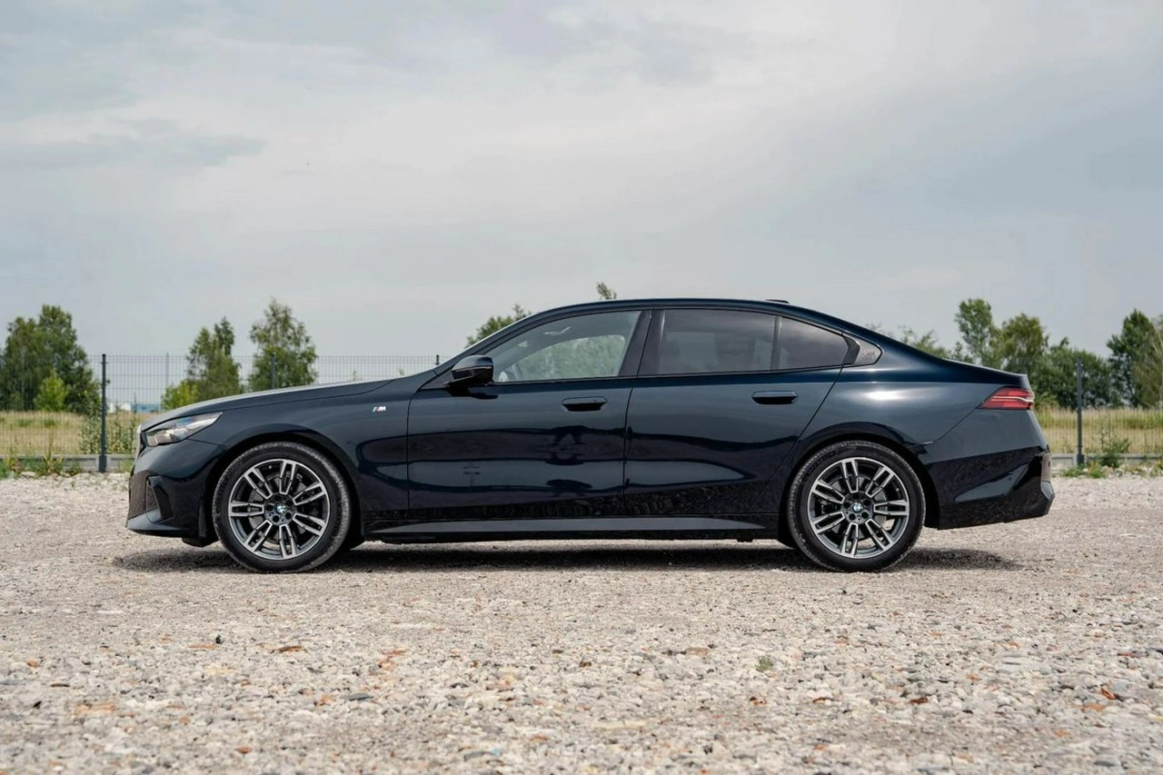 BMW M550i - Zdjęcie 9