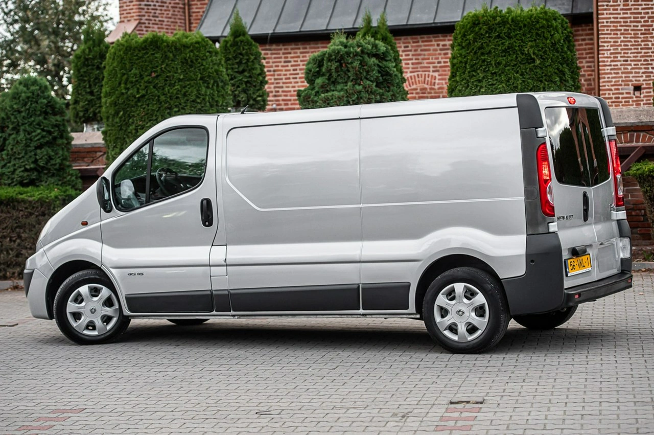 Renault Trafic - Zdjęcie 9