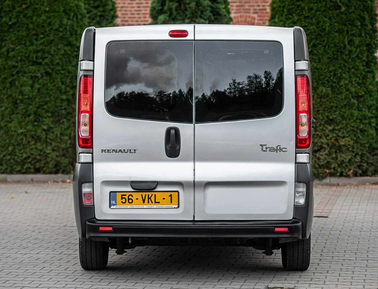 Renault Trafic - Zdjęcie 10