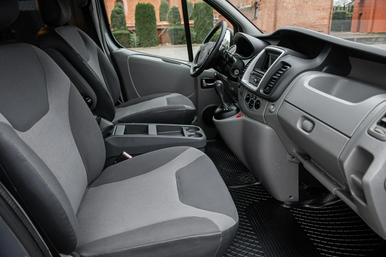 Renault Trafic - Zdjęcie 6