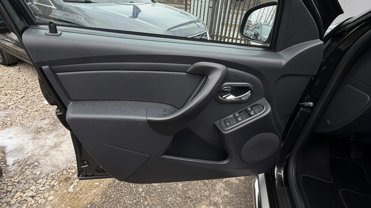 Dacia Duster - Zdjęcie 29