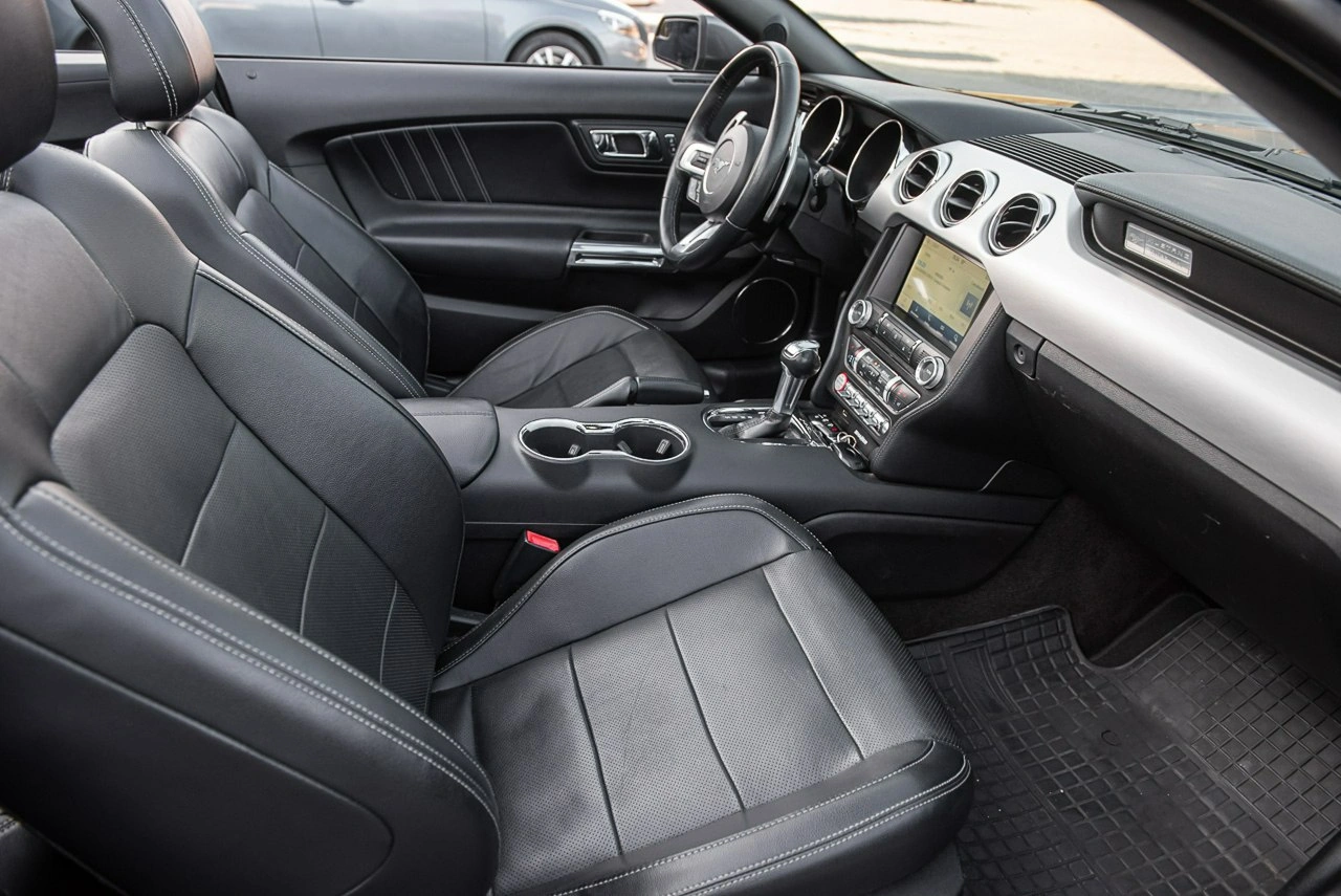 Ford Mustang - Zdjęcie 7