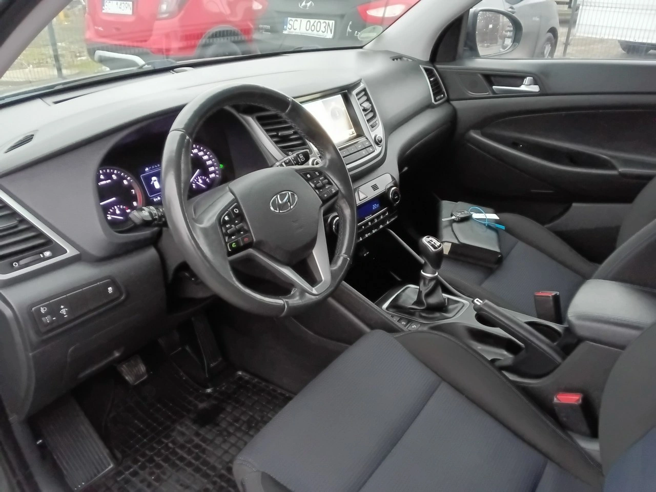 Hyundai Tucson - Zdjęcie 9