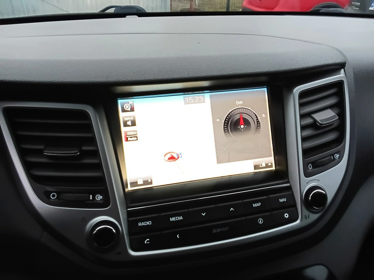 Hyundai Tucson - Zdjęcie 20