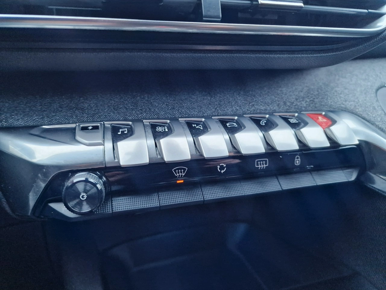 Peugeot 3008 - Zdjęcie 29