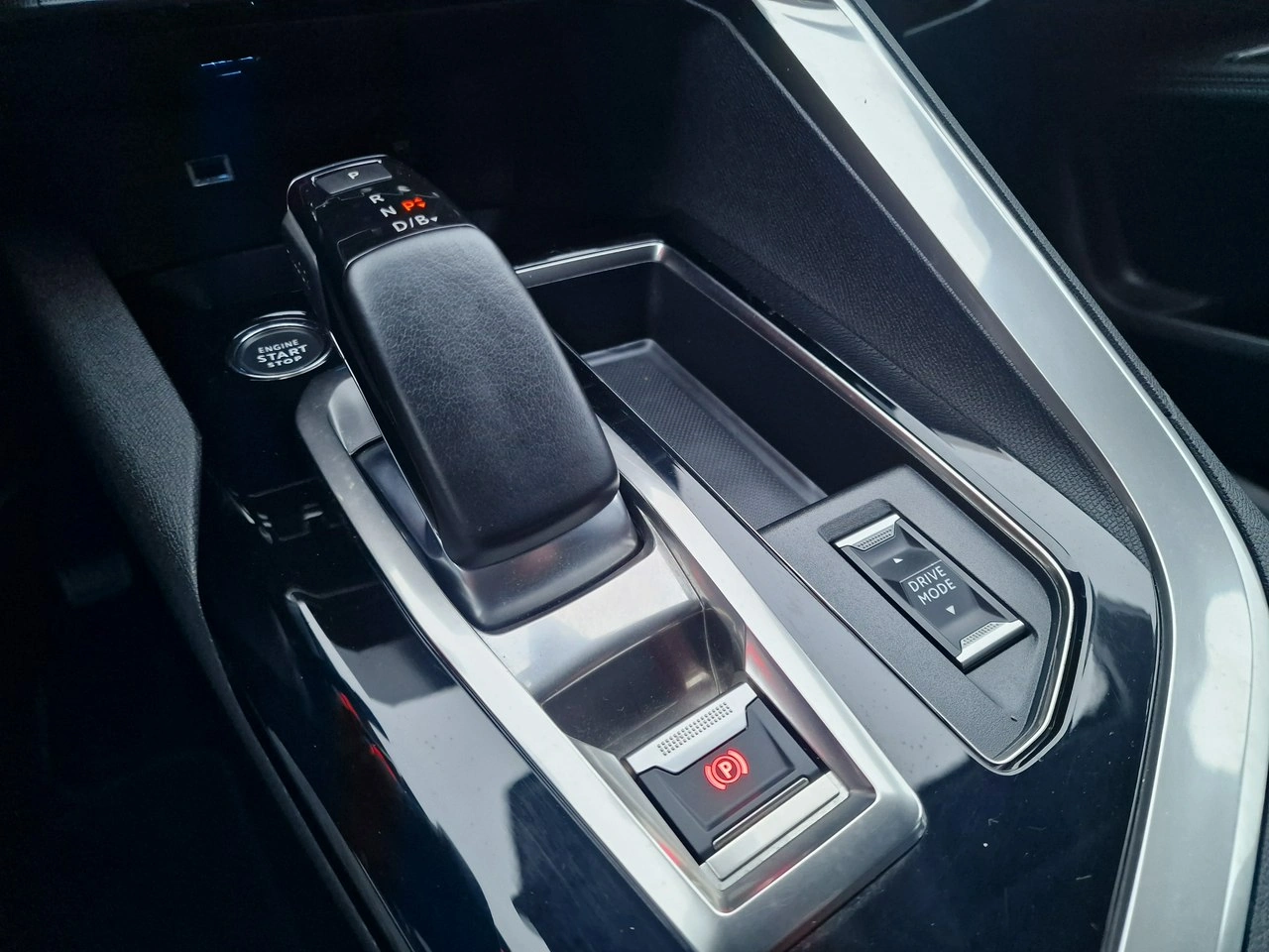 Peugeot 3008 - Zdjęcie 30