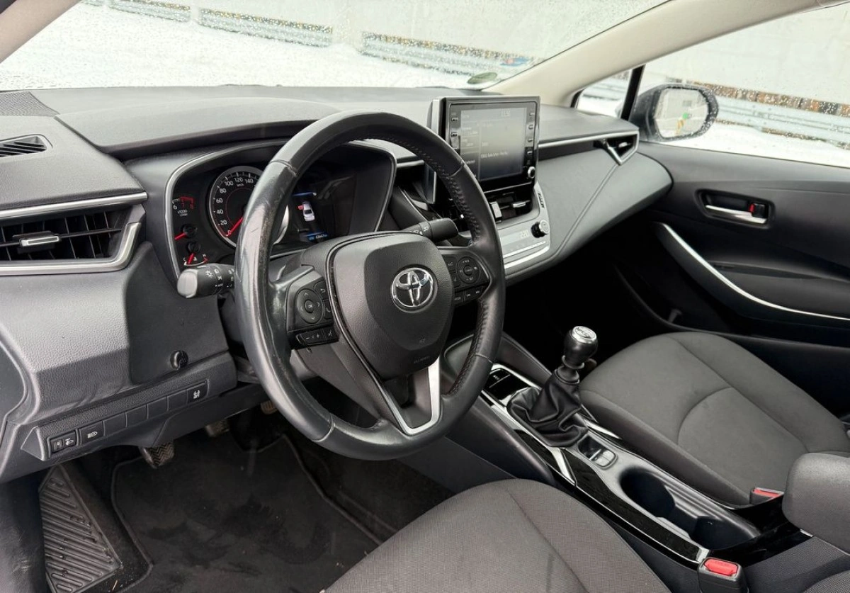 Toyota Corolla - Zdjęcie 13