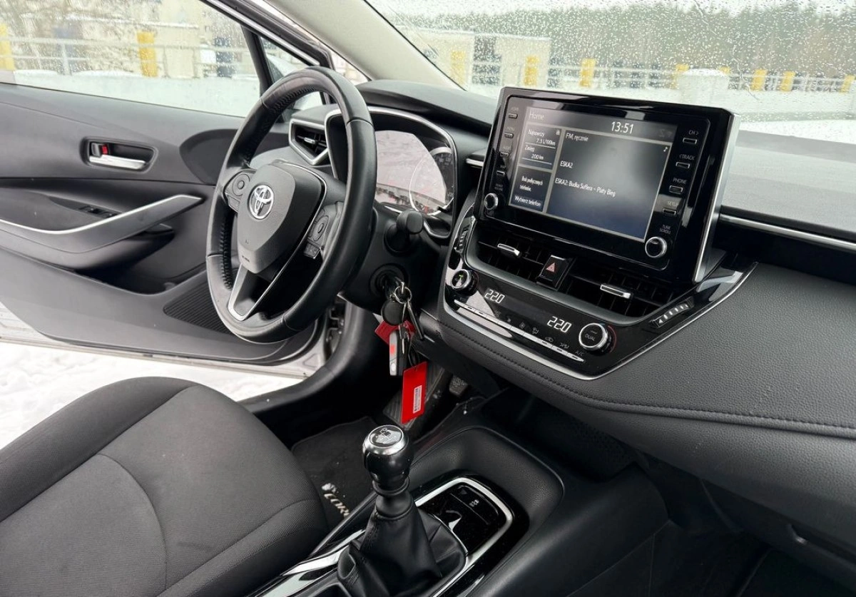 Toyota Corolla - Zdjęcie 17
