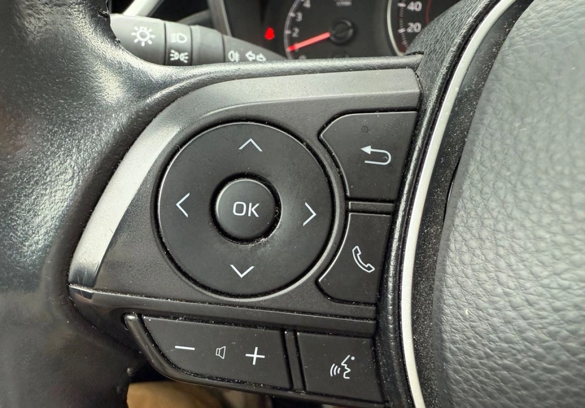 Toyota Corolla - Zdjęcie 19