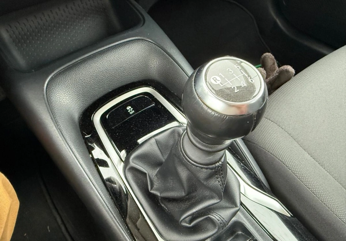 Toyota Corolla - Zdjęcie 21