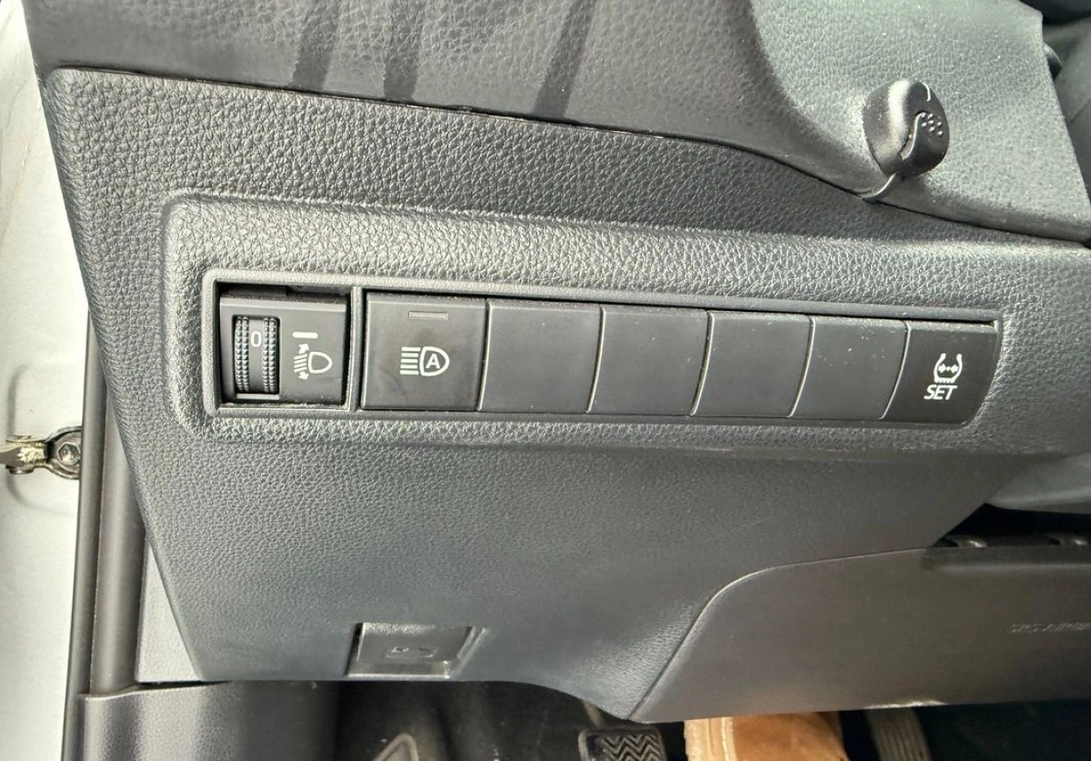 Toyota Corolla - Zdjęcie 24