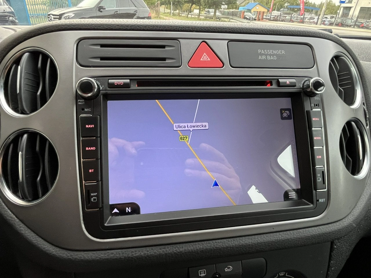 Volkswagen Tiguan - Zdjęcie 12