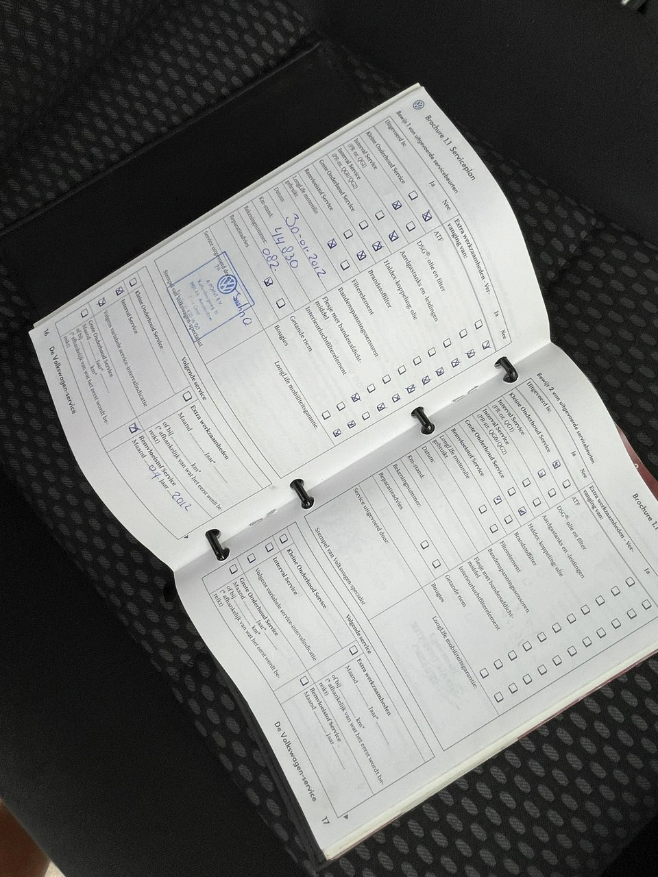Volkswagen Tiguan - Zdjęcie 16