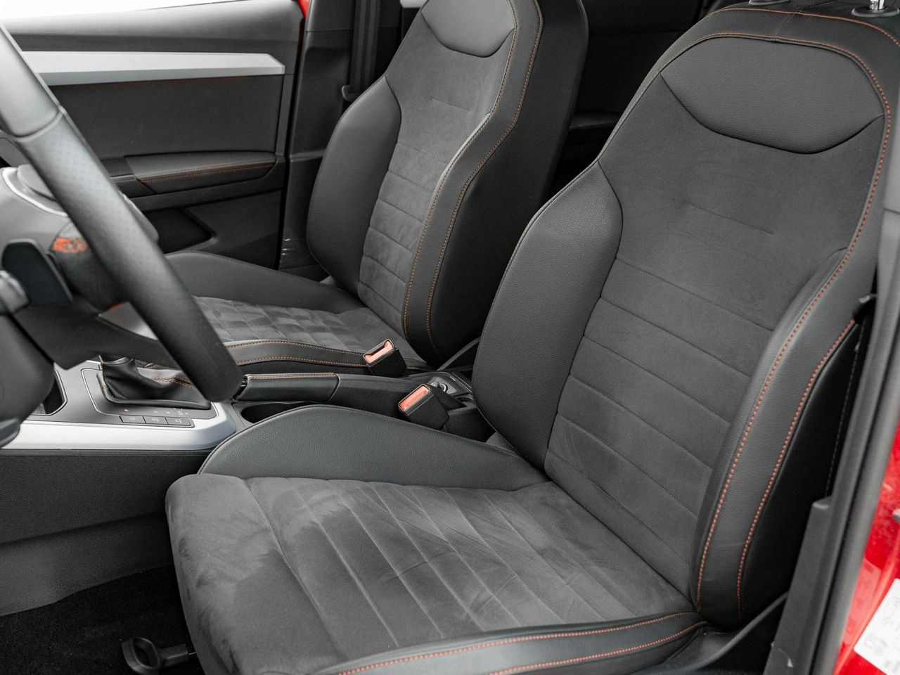 Seat Arona - Zdjęcie 12