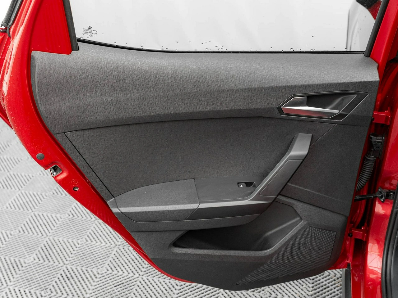 Seat Arona - Zdjęcie 25