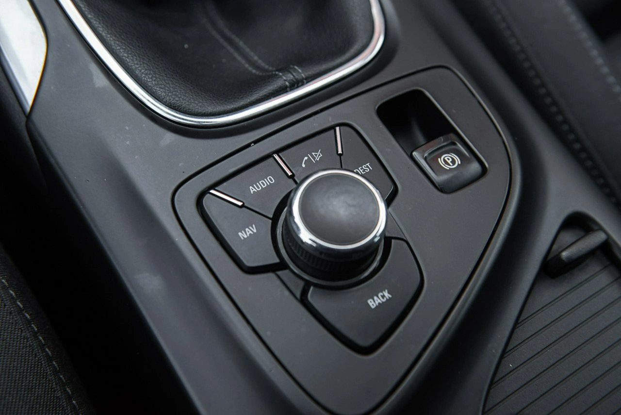 Opel Insignia - Zdjęcie 22