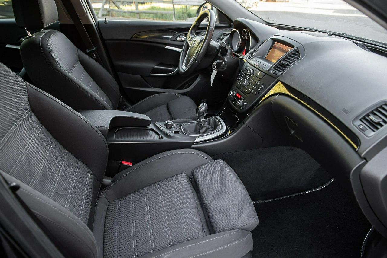 Opel Insignia - Zdjęcie 8