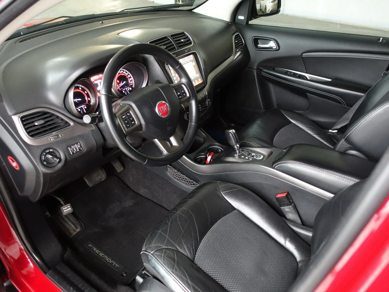 Fiat Freemont - Zdjęcie 10