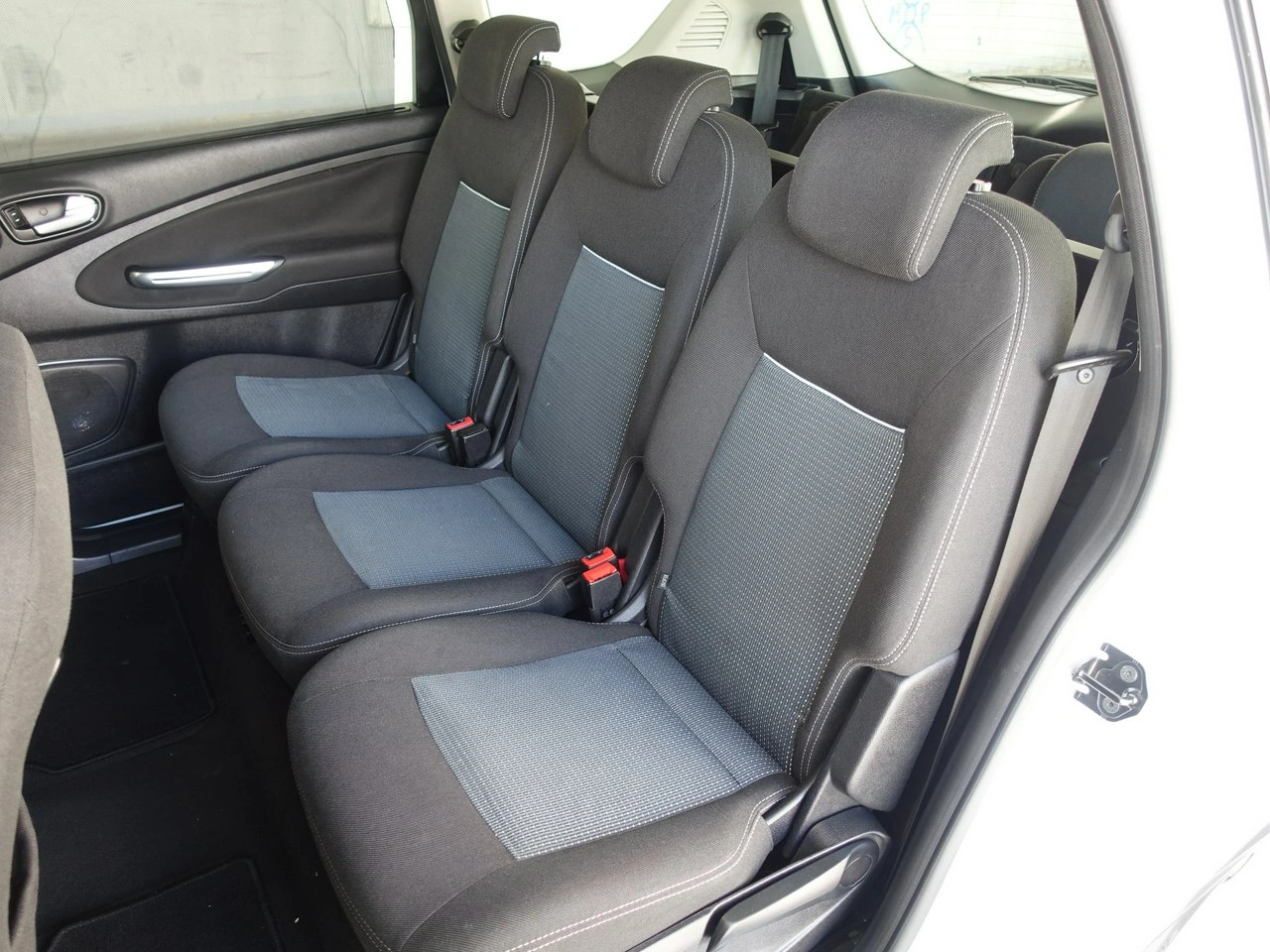 Ford S-Max - Zdjęcie 15