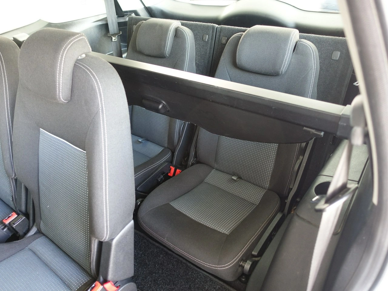 Ford S-Max - Zdjęcie 17