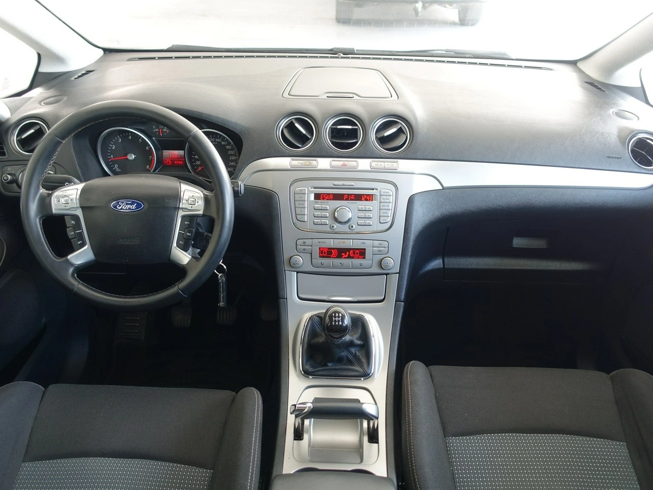 Ford S-Max - Zdjęcie 18