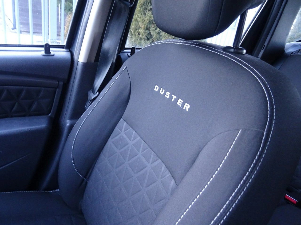 Dacia Duster - Zdjęcie 12