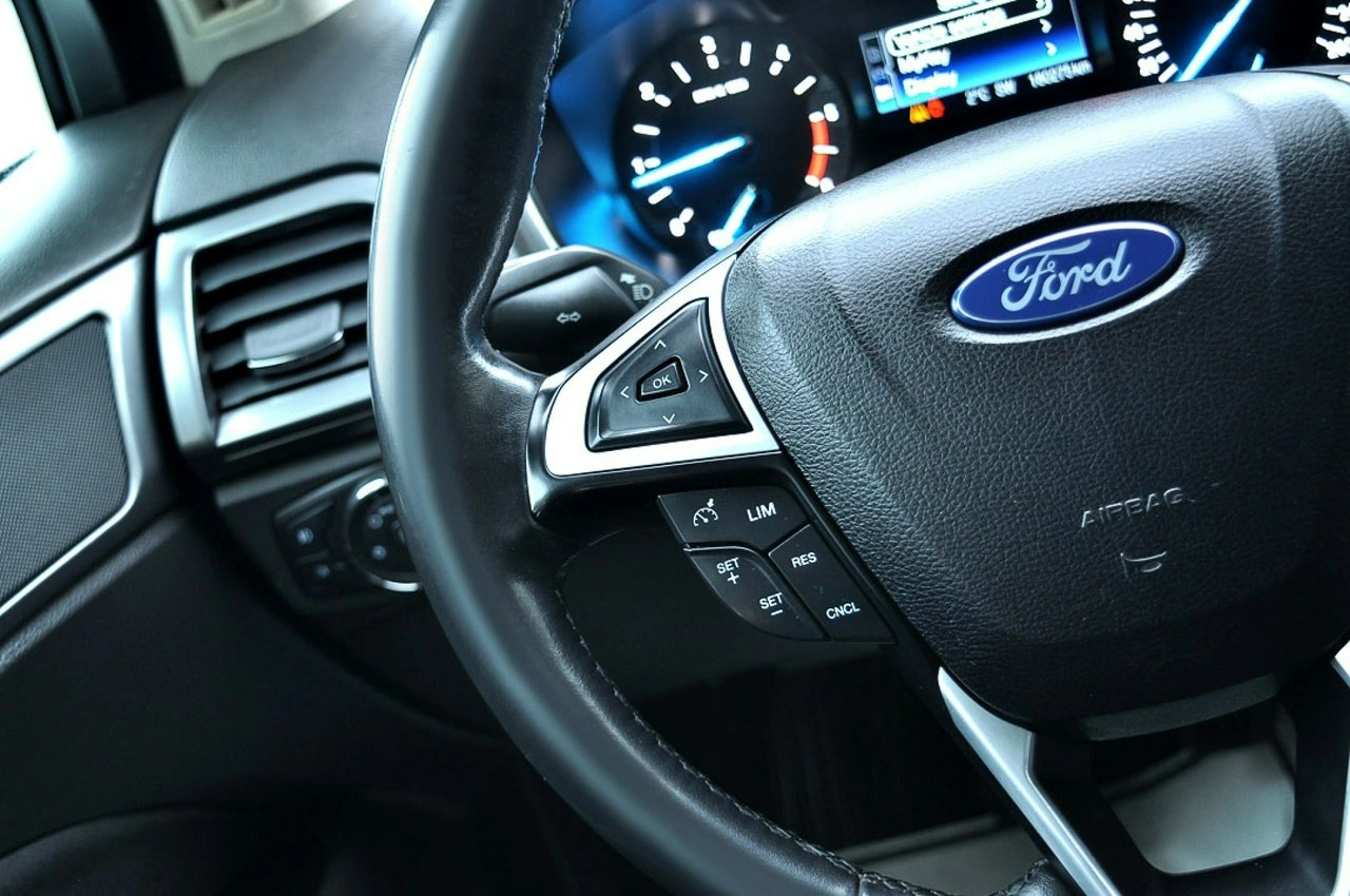 Ford Mondeo - Zdjęcie 15
