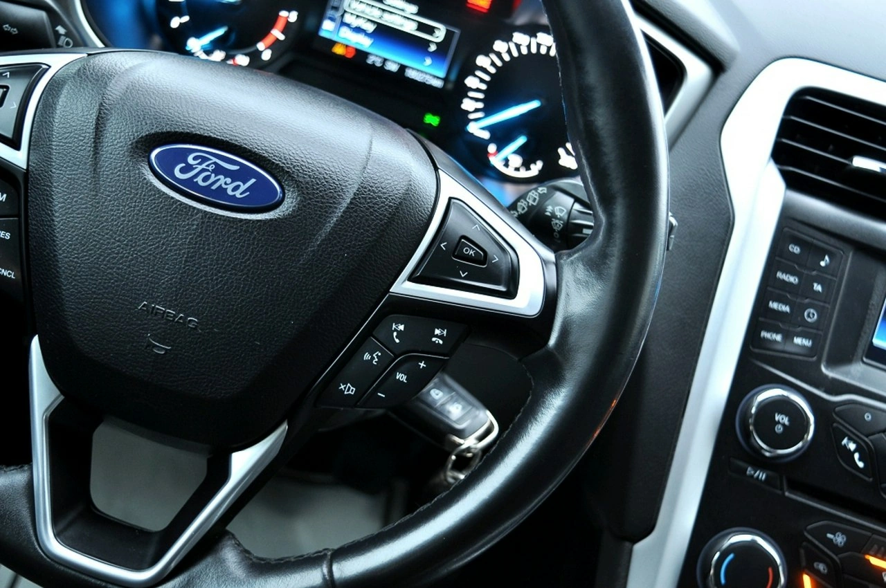 Ford Mondeo - Zdjęcie 16