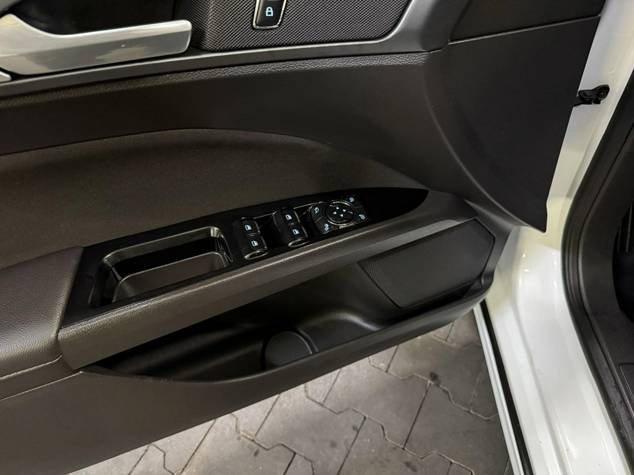 Ford Mondeo - Zdjęcie 17